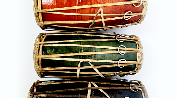 मगःखिं (मादल)