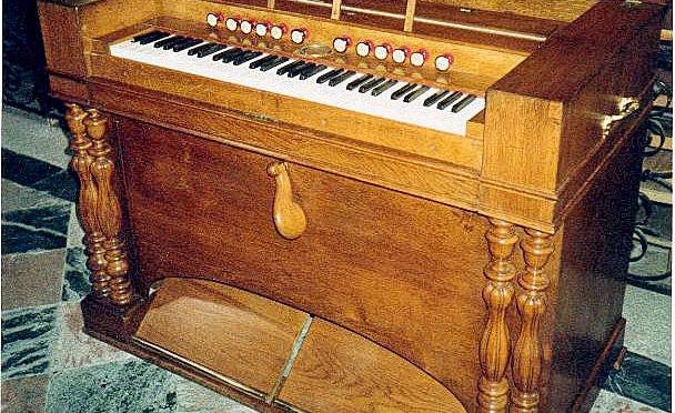 हार्माेनियम / हार्बिन