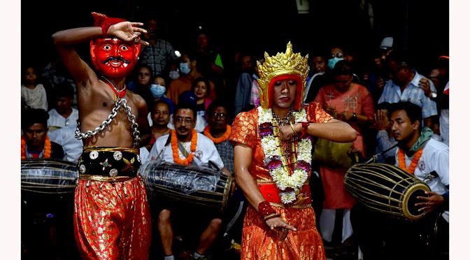 ग्वलया नाङ्गेचा प्याखं